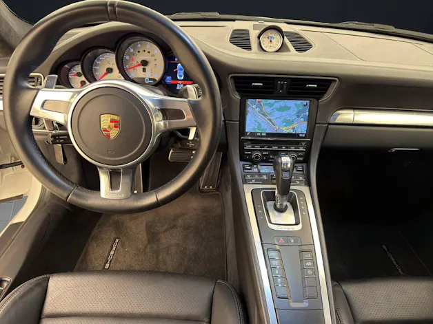 Porsche 911 Carrera 4S
