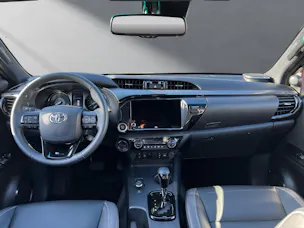 Toyota Hilux Double Cab.-Pick-up 2.8 D-4D MHEV 204 Invincible