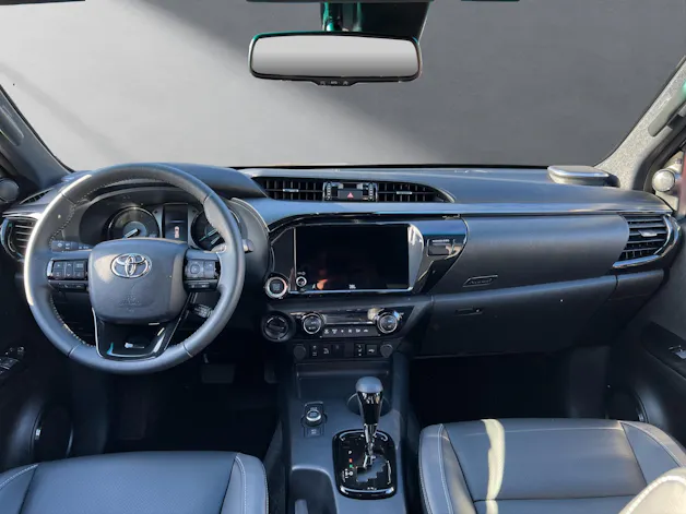 Toyota Hilux Double Cab.-Pick-up 2.8 D-4D MHEV 204 Invincible