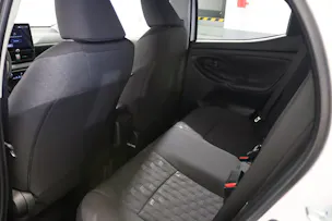 Toyota Yaris 1.5 VVT-i HSD Trend