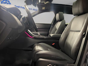 https://vehicle.imgix.net/4299880/0698caff-351b-419c-b4f3-46a3dbdaab4f.jpg