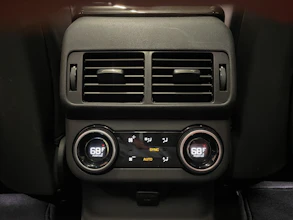 https://vehicle.imgix.net/4299880/ab0f6099-973f-461e-a3bc-6eb4b8c9d478.jpg