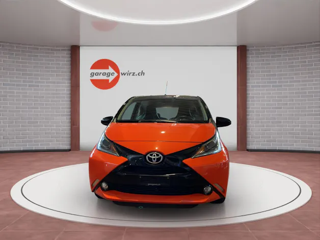 Toyota Aygo 1.0 VVT-i x / 8-fach bereift / frisch ab MFK