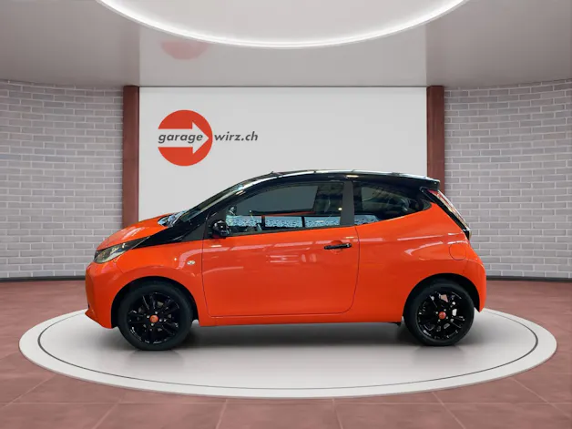 Toyota Aygo 1.0 VVT-i x / 8-fach bereift / frisch ab MFK