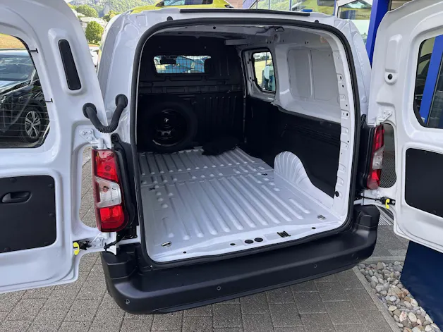 Peugeot Partner Kaw. 1000 Long 1.5 BlueHDI 130 S/S 4x4