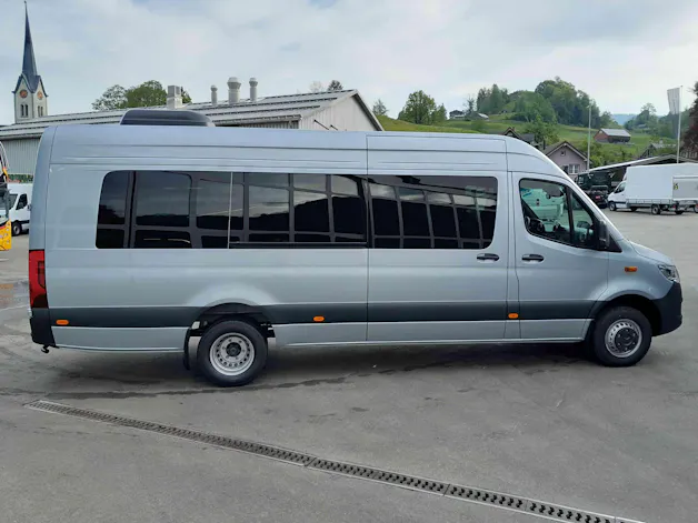 Mercedes-Benz Sprinter 519 CDI PRO KA eL 4x2