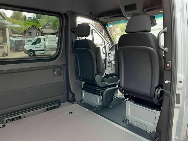 Mercedes-Benz Sprinter 519 CDI PRO KA eL 4x2