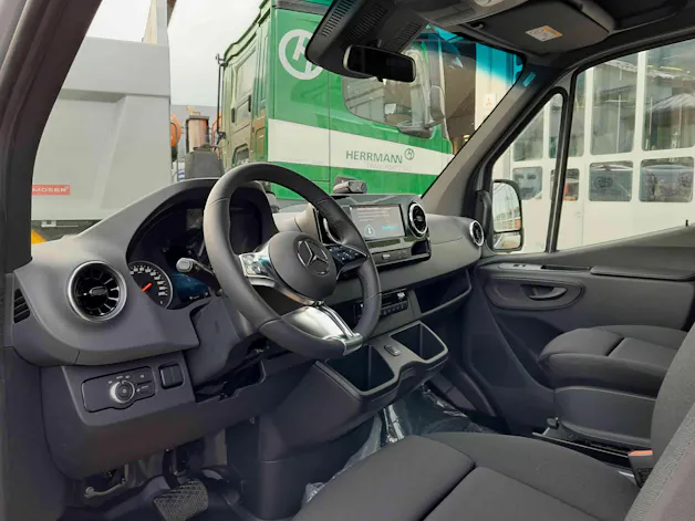 Mercedes-Benz Sprinter 519 CDI PRO KA eL 4x2