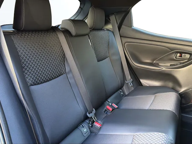 Toyota Yaris 1.5 VVT-i HSD Premium