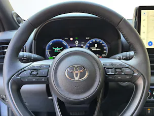 Toyota Yaris 1.5 VVT-i HSD Premium