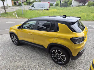 Jeep Avenger 1.2 MHEV Summit & Sky