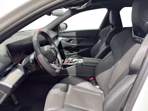BMW M5 xDrive Touring