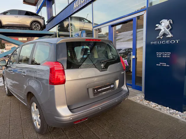Peugeot 5008 1.6 HDi 115 AC Business Line