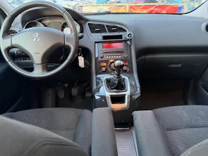 Peugeot 5008 1.6 HDi 115 AC Business Line