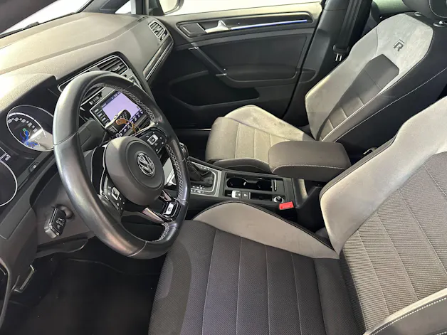 VW Golf VII 2.0 TSI R DSG 4motion