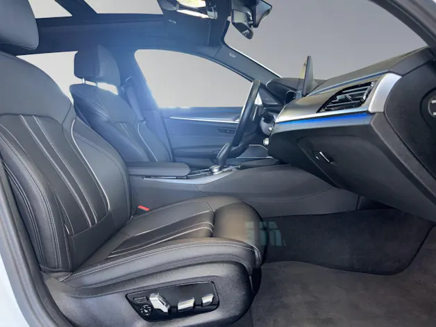BMW 530e xDrive SAG Touring