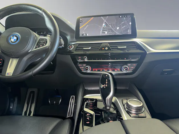 BMW 530e xDrive SAG Touring