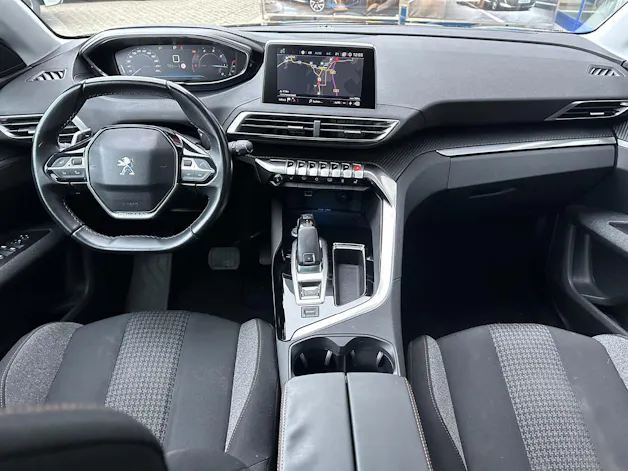 Peugeot 5008 1.5 BlueHDi Business Line