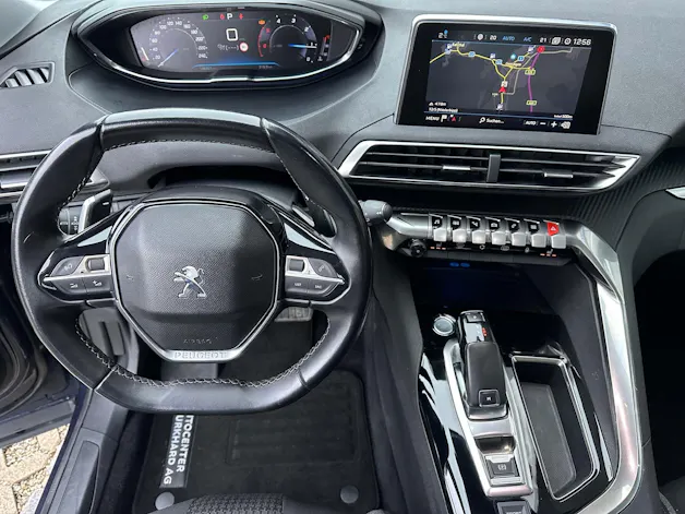 Peugeot 5008 1.5 BlueHDi Business Line