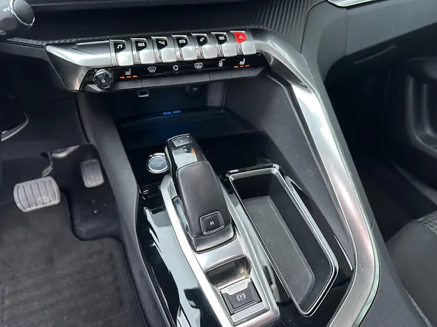 Peugeot 5008 1.5 BlueHDi Business Line
