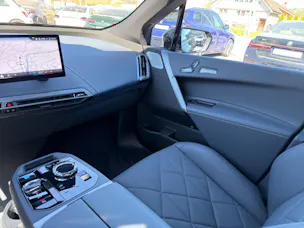 BMW iX xDrive60