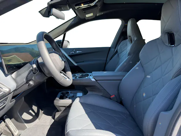 BMW iX xDrive60