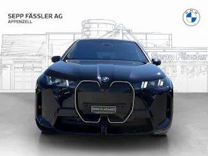BMW iX xDrive60