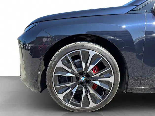 BMW iX xDrive60