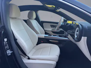 Mercedes-Benz CLA 220 Progressive 4matic