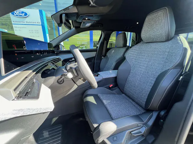 Peugeot 5008 1.2 Hybrid Allure