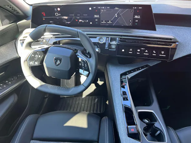 Peugeot 5008 1.2 Hybrid Allure