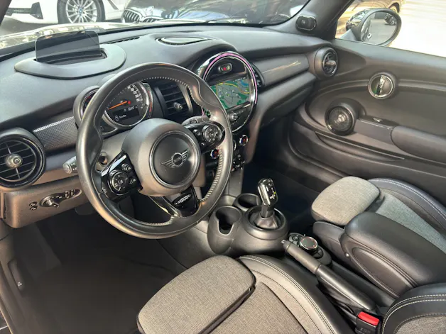 Mini Cabrio F57 1.5i Cooper