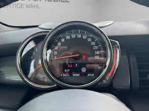 Mini Cabrio F57 1.5i Cooper