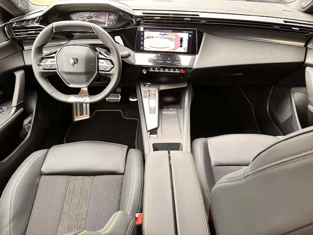 Peugeot 408 1.6 PHEV 225 GT