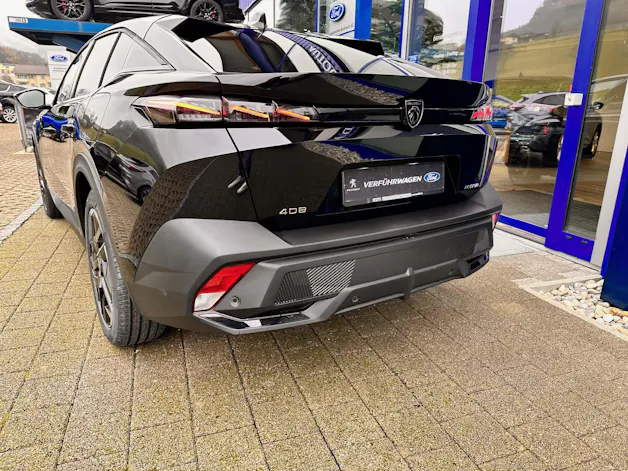 Peugeot 408 1.6 PHEV 225 GT