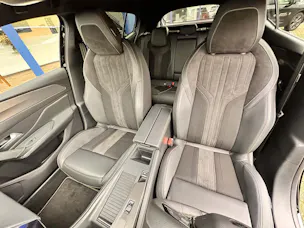 Peugeot 408 1.6 PHEV 225 GT