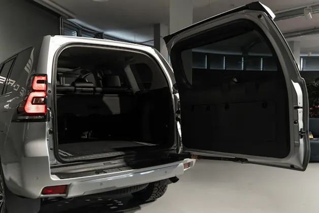 Toyota Land Cruiser 2.8 D 177 Style
