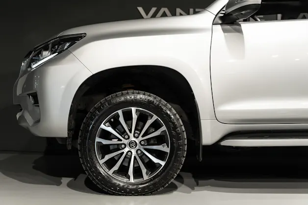 Toyota Land Cruiser 2.8 D 177 Style