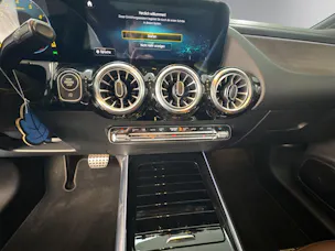 Mercedes-Benz GLA 250 AMG Line 4matic