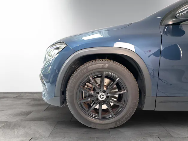 Mercedes-Benz GLA 250 AMG Line 4matic
