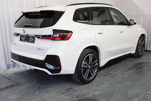 BMW X1 23i xDrive paddles