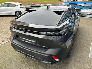 Peugeot 408 1.6 PHEV 225 GT