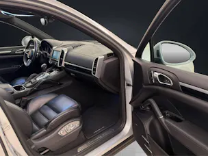 PORSCHE Cayenne S E-Hybrid