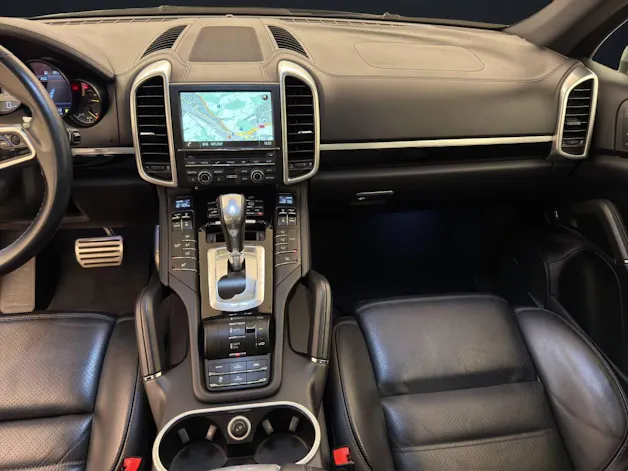PORSCHE Cayenne S E-Hybrid