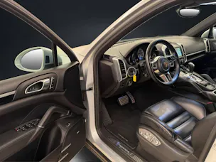 PORSCHE Cayenne S E-Hybrid