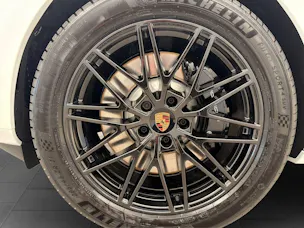 Porsche Cayenne S E-Hybrid Coupé Black Edition