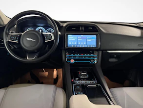https://vehicle.imgix.net/4300304/4d176212-eee5-4d82-a00f-ae8bc54b44c4.jpg