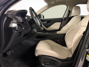 https://vehicle.imgix.net/4300304/83fe1cad-11be-475d-aa44-48ead2be4c48.jpg