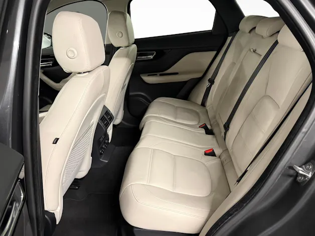 Jaguar F-Pace 2.0 T 250 Advantage AWD
