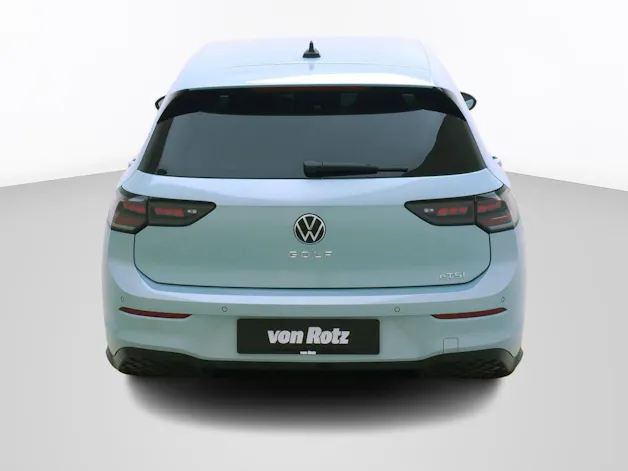 VW Golf VIII 1.5 eTSI R-Line DSG